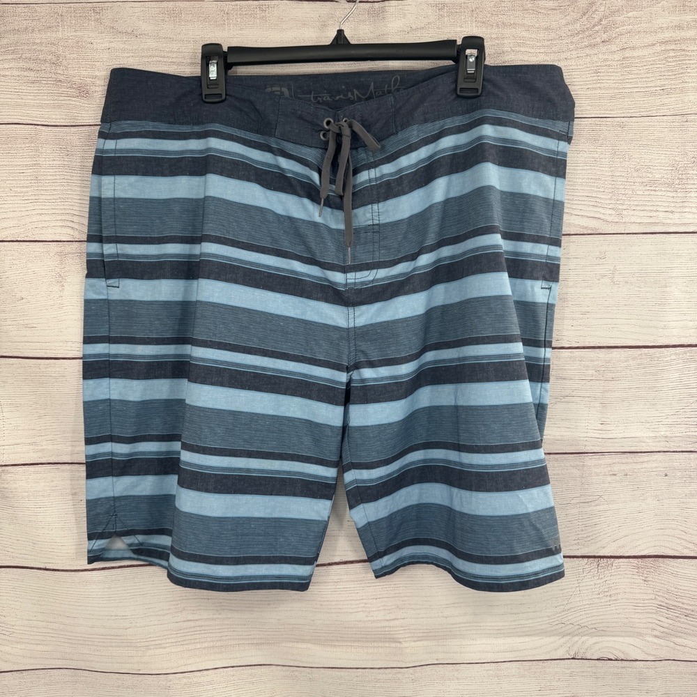 Travis Mathew Striped Board Shorts‎ Swim Trunks Drawstring Blue Mens Size 2XL